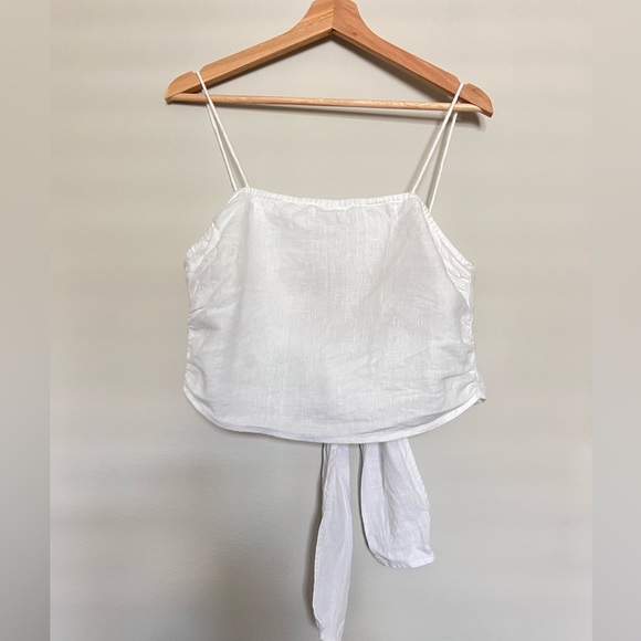 Maurie + Eve Tops - Maurie + Eve crisp white crop top. Rare find. EUC